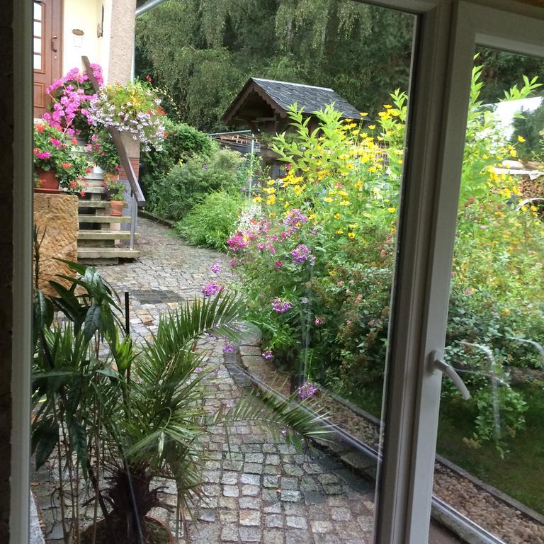 Ferienwohnung Guerth Kleinhennersdorf Dış mekan fotoğraf