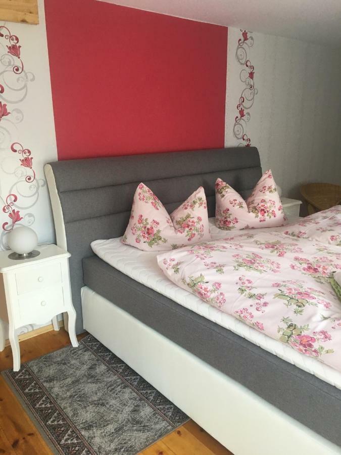 Ferienwohnung Guerth Kleinhennersdorf Dış mekan fotoğraf